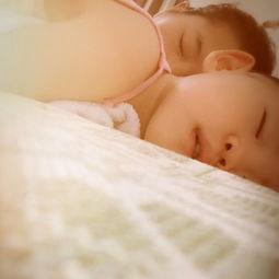 小孩肚子疼视频,常见原因及应对策略